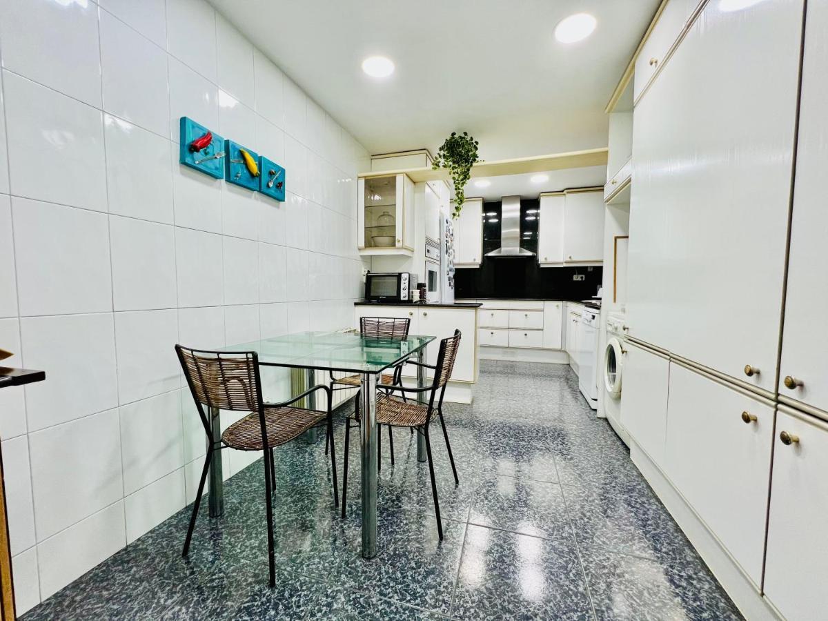 Your Second Home In Barcelona With Private Room And Private Bathroom Close To Montjuic, Pl Espana, La Rambla, Ferry Port מראה חיצוני תמונה