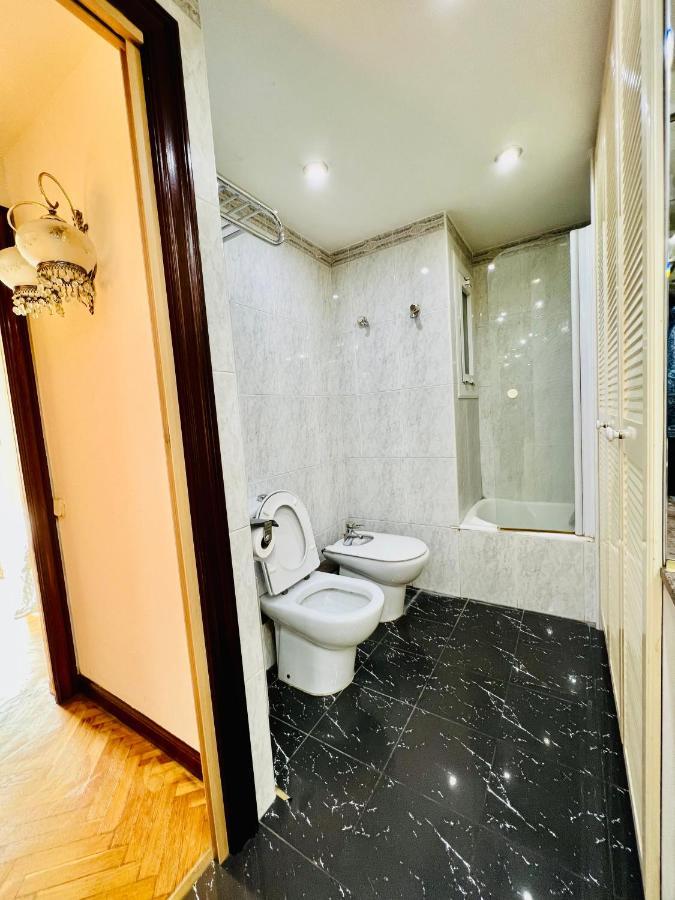 Your Second Home In Barcelona With Private Room And Private Bathroom Close To Montjuic, Pl Espana, La Rambla, Ferry Port מראה חיצוני תמונה